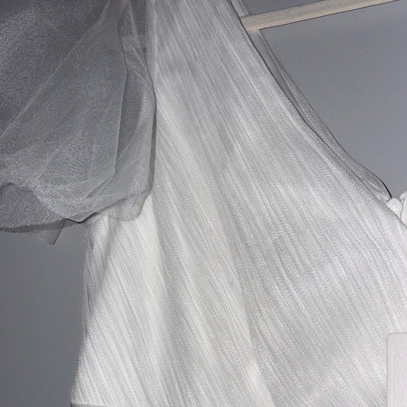 Ever Pretty White Wedding Dress with Sheer Sleeves long in length. Very pretty! - Picture 8 of 15